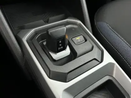 Photo 12 Dacia Duster  Hybrid 140