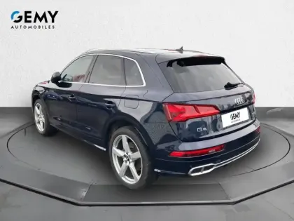 Photo 6 Audi Q5  55 TFSI e 367 S tronic 7 Quattro