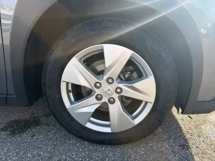 Photo 123 Lexus UX  250h 2WD