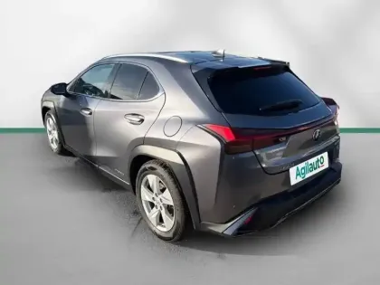 Photo 581 Lexus UX  250h 2WD
