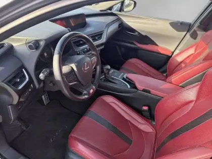 Photo 493 Lexus UX  250h 2WD