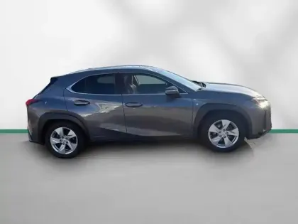 Photo 578 Lexus UX  250h 2WD