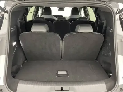 Photo 44 Peugeot 5008  Hybrid 145 e-DCS6