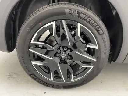 Photo 18 Peugeot 5008  Hybrid 145 e-DCS6