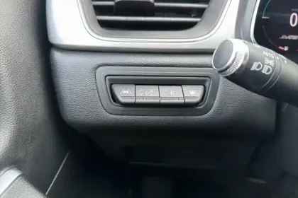 Photo 21 Renault Captur  E-Tech Plug-in 160