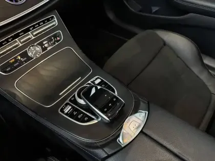 Photo 30 Mercedes Classe E  Cabriolet 220 d 9G-Tronic