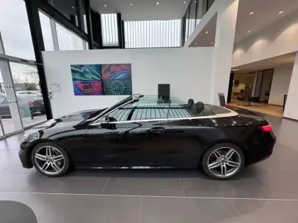 Photo 12 Mercedes Classe E  Cabriolet 220 d 9G-Tronic