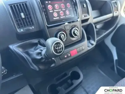 Photo 98 Peugeot Boxer  TOLE 3.3 T L2H1 BLUEHDI 140 S&S BVM6