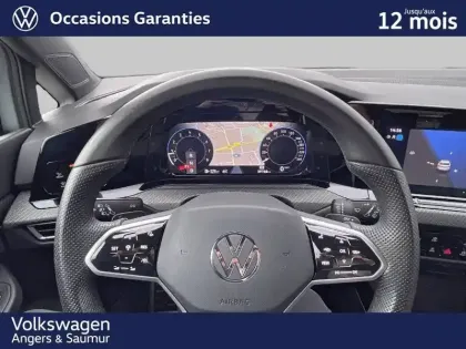 Photo 8 Volkswagen Golf  1.5 eTSI OPF 150 DSG7