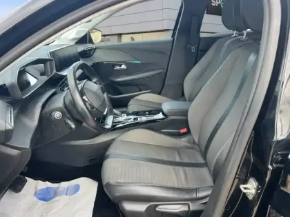 Photo 8 Peugeot 208  Electrique 50 kWh 136ch