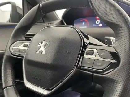 Photo 28 Peugeot 3008  BlueHDi 180ch S&S EAT8