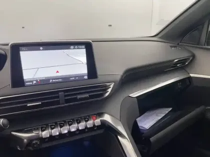 Photo 27 Peugeot 3008  BlueHDi 180ch S&S EAT8