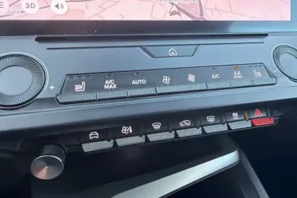 Photo 20 Peugeot 308  BlueHDi 130ch S&S BVM6