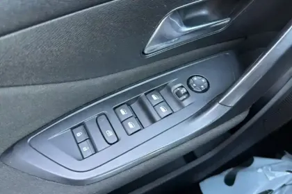 Photo 22 Peugeot 308  BlueHDi 130ch S&S BVM6