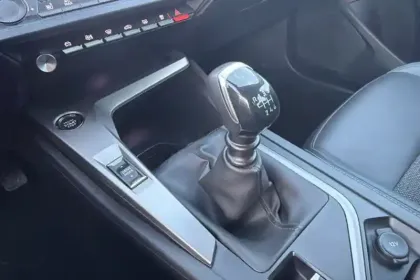 Photo 21 Peugeot 308  BlueHDi 130ch S&S BVM6