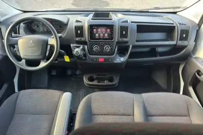 Photo 75 Peugeot Boxer  CABINE APPROFONDIE 7 PLACES 3.3 T L2H1 140 S&S BVM6