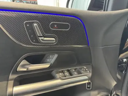 Photo 19 Mercedes Classe B  200 d 8G-DCT