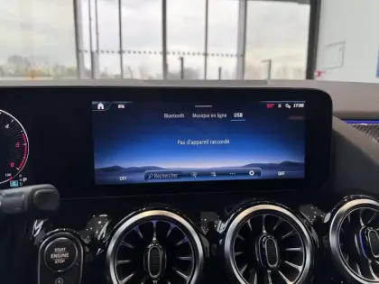 Photo 16 Mercedes Classe B  200 d 8G-DCT