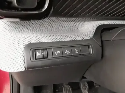 Photo 38 Citroën C3 Gén. IV Ph1 PLUS 5