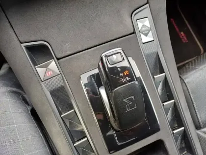 Photo 19 DS DS 7 DS7 Crossback Hybride E-Tense 225 EAT8