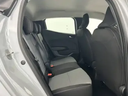 Photo 15 Renault Clio  E-Tech full hybrid 145 ch GSR2