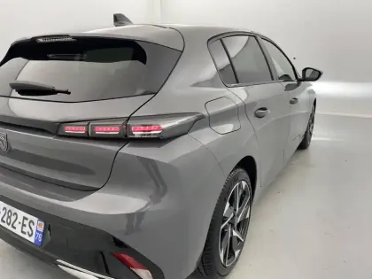 Photo 30 Peugeot 308  Hybrid 136 e-DCS6