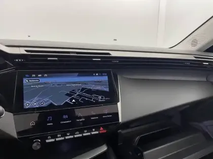 Photo 91 Peugeot 308  Hybrid 136 e-DCS6
