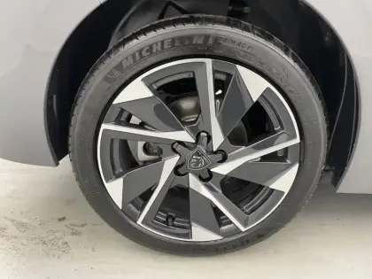 Photo 50 Peugeot 308  Hybrid 136 e-DCS6