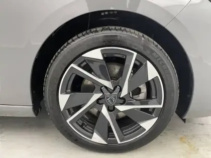 Photo 49 Peugeot 308  Hybrid 136 e-DCS6