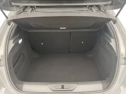 Photo 12 Peugeot 308  Hybrid 136 e-DCS6