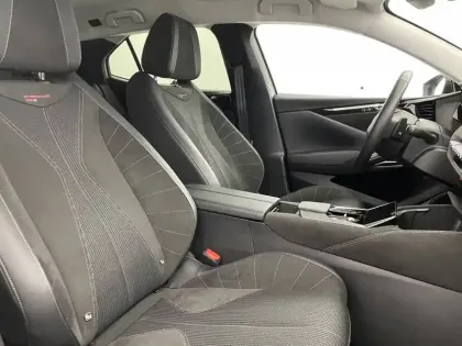 Photo 31 DS DS 4  Hybride E-Tense 225 EAT8