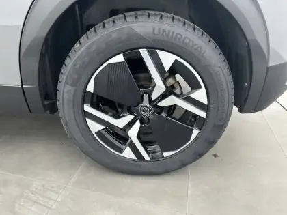 Photo 12 Peugeot 2008  BlueHDi 130 S&S EAT8