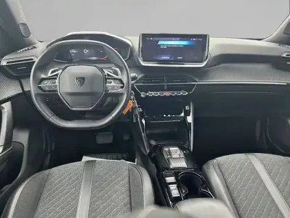 Photo 7 Peugeot 2008  BlueHDi 130 S&S EAT8