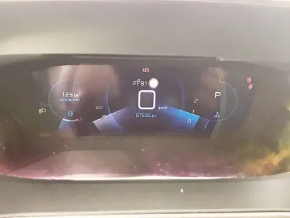 Photo 9 Peugeot 2008  BlueHDi 130 S&S EAT8