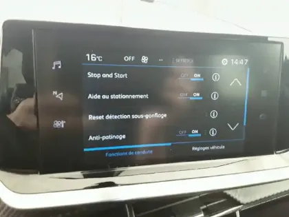 Photo 17 Peugeot 2008  BlueHDi 130 S&S EAT8