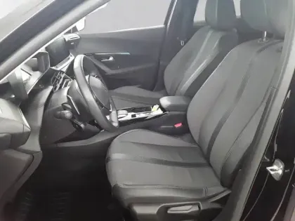 Photo 10 Peugeot 2008  BlueHDi 130 S&S EAT8