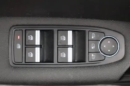 Photo 26 Renault Captur  TCe 130 FAP