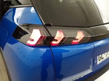 Photo 16 Peugeot 2008 Gén. II Ph1 NG Allure Pack 5