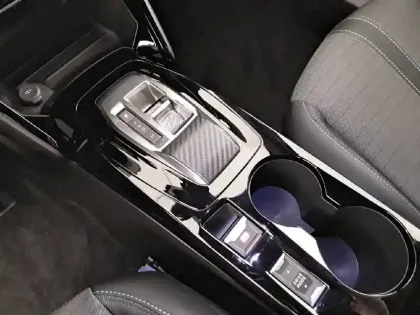 Photo 13 Peugeot 2008 Gén. II Ph1 NG Allure Pack 5