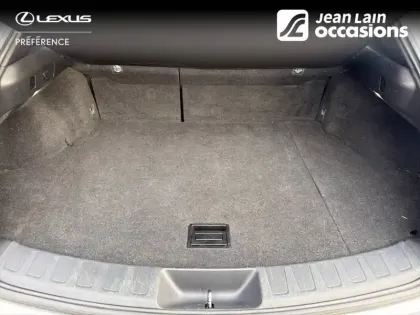 Photo 49 Lexus UX  250h 2WD