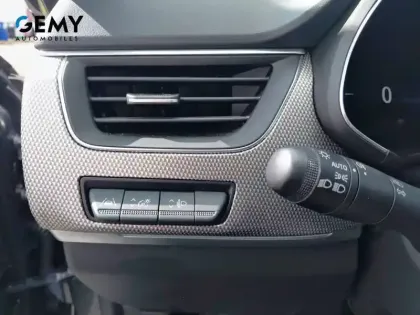 Photo 17 Renault Arkana Gén. I (LJL) Ph1 NG Techno 5