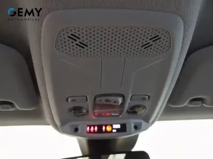 Photo 74 Peugeot 208  BlueHDi 100 S&S BVM6