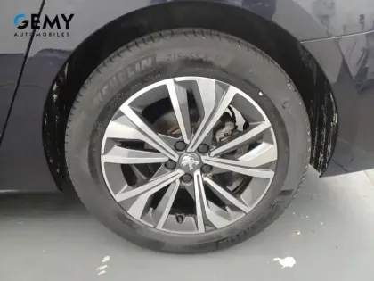 Photo 10 Peugeot 508  PureTech  130 ch S&S EAT8