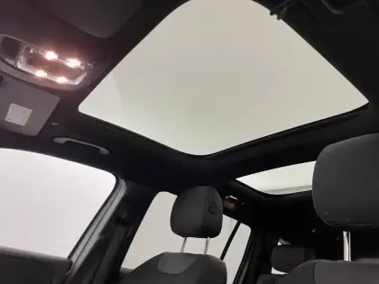 Photo 23 Mercedes GLB  200 d 8G-DCT