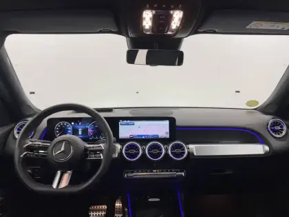 Photo 30 Mercedes GLB  200 d 8G-DCT