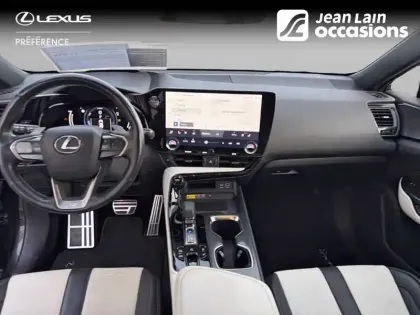 Photo 17 Lexus Nx  450h+ 4WD Hybride Rechargeable