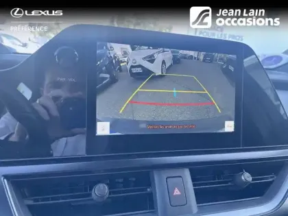 Photo 15 Lexus UX  250h 2WD