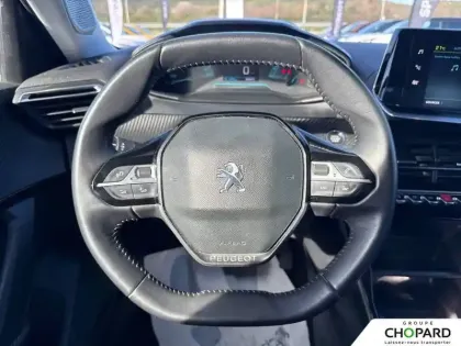 Photo 89 Peugeot 2008  Electrique 136 ch