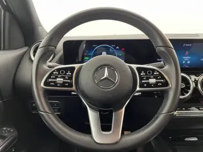 Photo 22 Mercedes GLA  250 e 8G-DCT