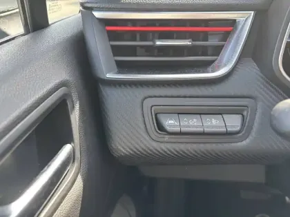 Photo 27 Renault Clio  E-Tech 140 - 21N